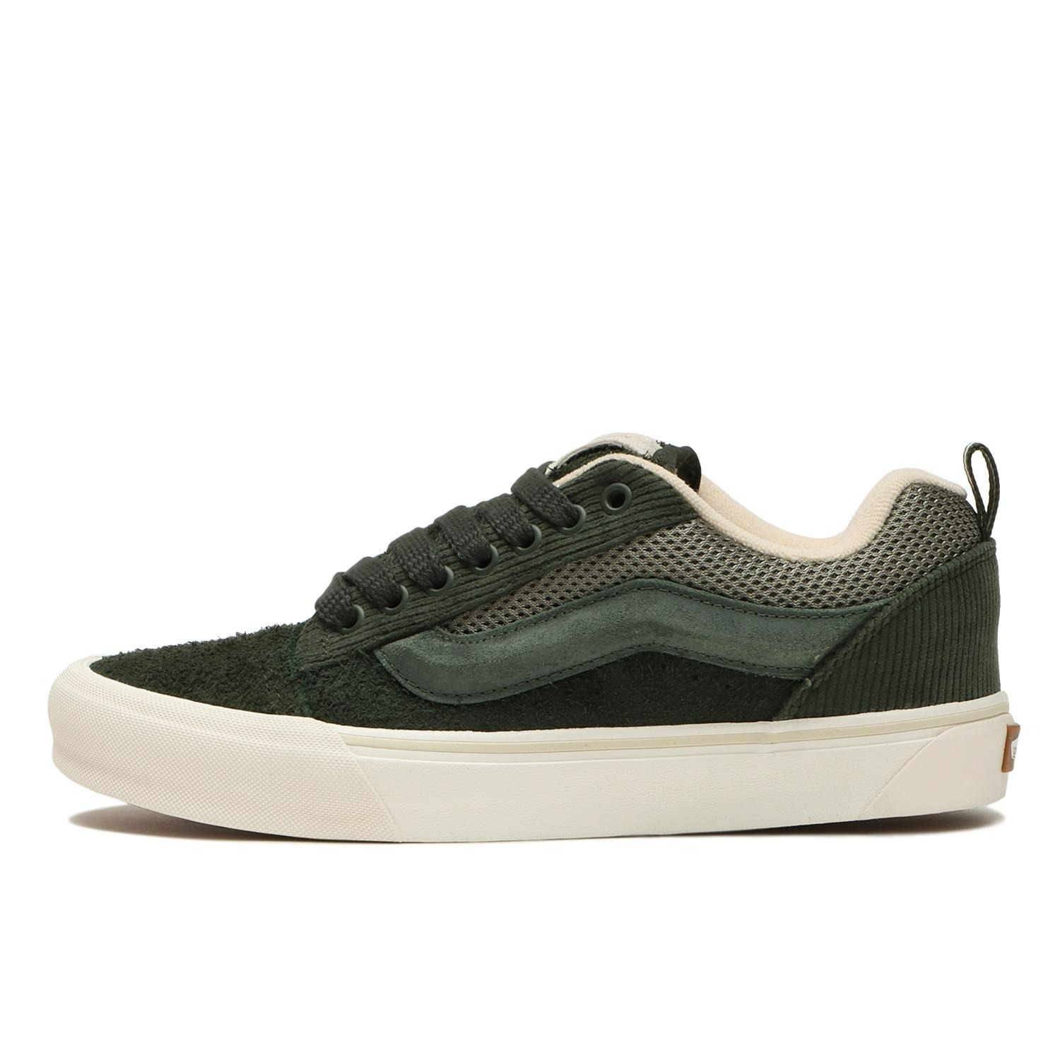 ヴァンズ(Vans) ニュースクール｜写真9