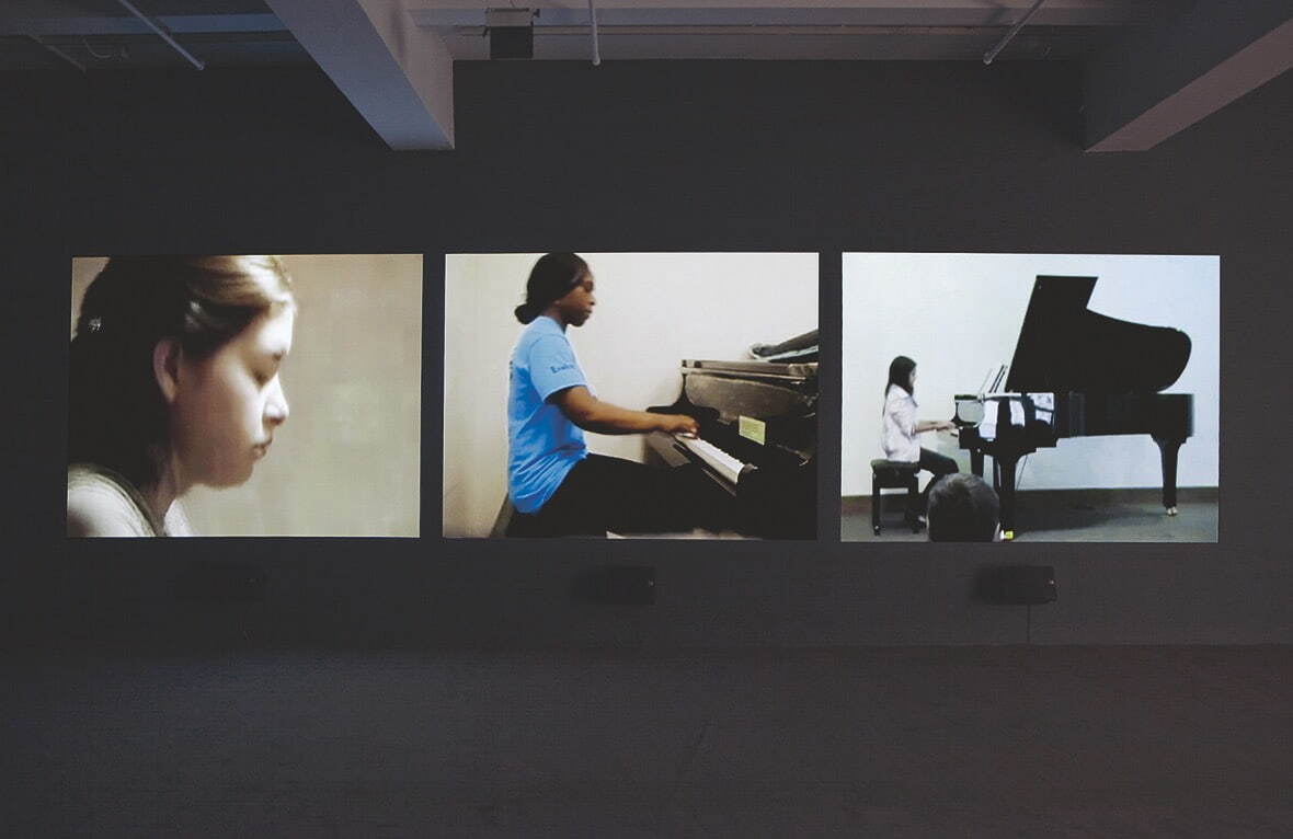 Dara Birnbaum, <i width="1180" height="766">Arabesque</i>, 2011
Four-channel video installation (color, four-channel stereo sound, 6:26 min.); dimensions variable
Installation, Marian Goodman Gallery, New York, 2011
Courtesy of the artist and Marian Goodman Gallery
Copyright: Dara Birnbaum / Photo credit: John Berens