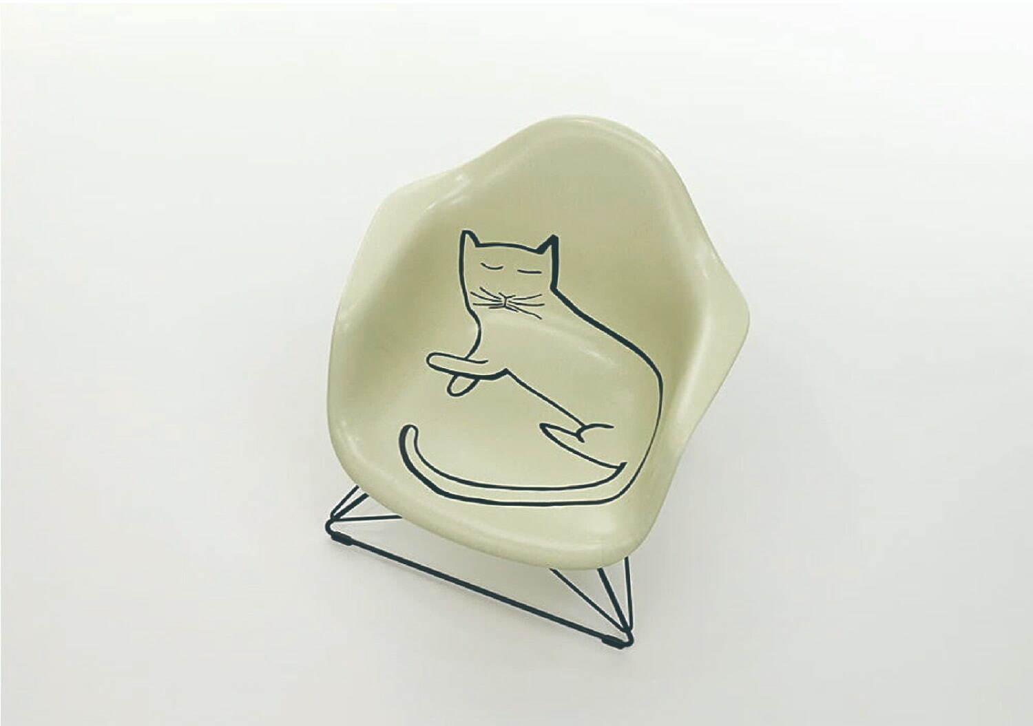 イームズ×ソール・スタインバーグ、眠り猫を描いた一点物のアームチェアが限定復刻｜写真5