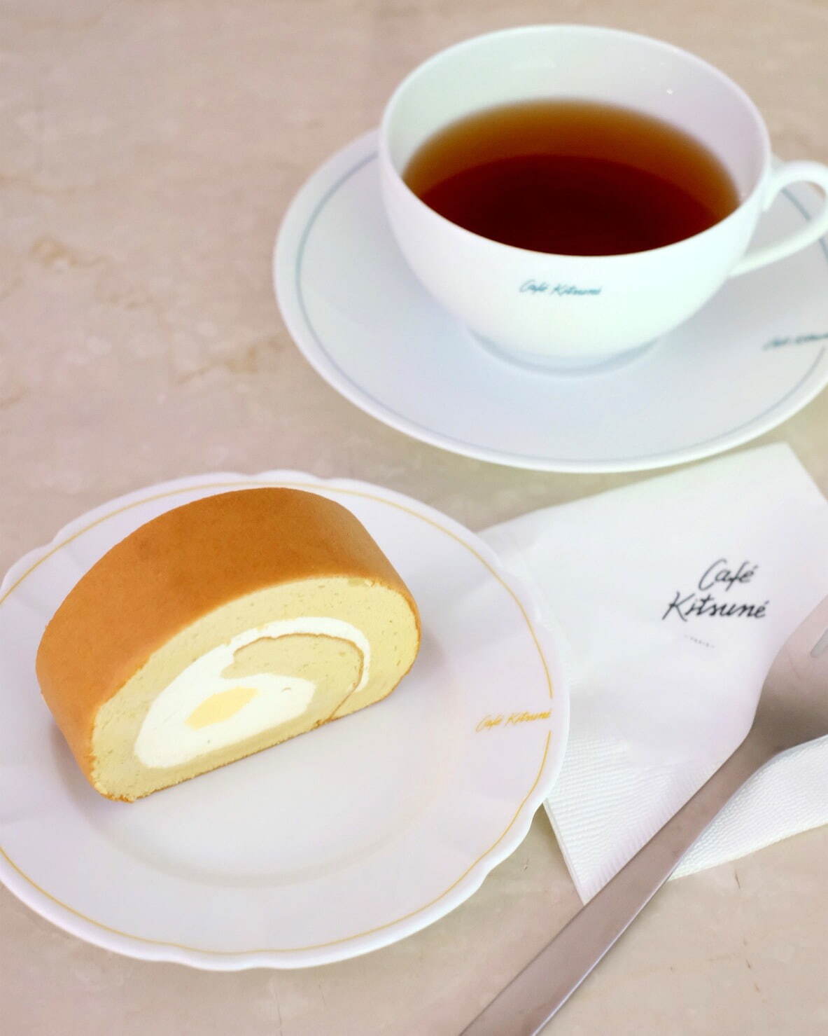 メイプルレモンロールケーキ
青山店：イートイン & テイクアウト 700円