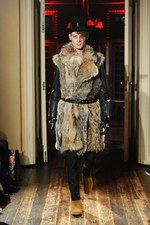 クリスチャン ダダ 2014-15年秋冬コレクション - 金色の袴とユニオンジャック｜写真5