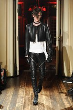 クリスチャン ダダ 2014-15年秋冬コレクション - 金色の袴とユニオンジャック｜写真25