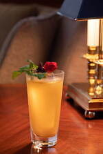 帝国ホテル 東京『星の王子さま』アフタヌーンティー、“惑星”マカロンや“バオバブの木”シュークリーム｜写真4