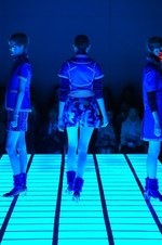 アンリアレイジ(ANREALAGE) 32℃に保つ服｜写真12