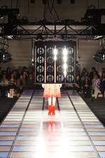 アンリアレイジ(ANREALAGE) 32℃に保つ服｜写真79