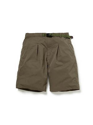ノンネイティブ×グラミチ“1タック”仕様のショートパンツ、コーデュロイ