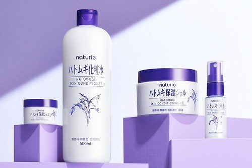 ナチュリエ23年夏スキンケア「ハトムギ化粧水」現品&「ハトムギ保湿ジェル」ミニサイズの限定セット