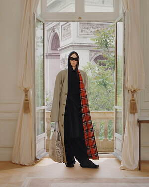 BALENCIAGA バレンシアガ 作品集 フランス語版 w300_BALENCIAGA_24SPRING_007.jpg
