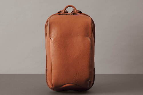 土屋鞄製造所、ランドセルの背負い心地と美しさを追求した新バッグ「TSUCHIYA バックパック」