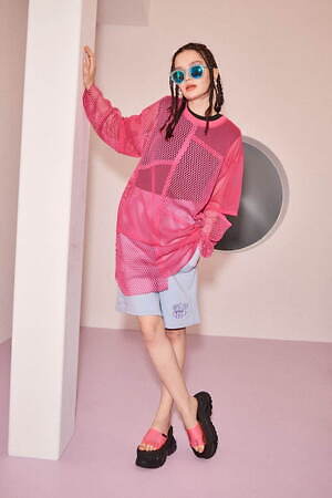 キャンディ ストリッパー23年夏新作、大きな襟付きドレス＆ギンガムチェックのフリルワンピ｜写真3