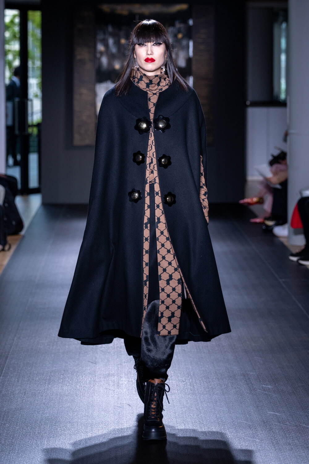 ヒロコ コシノ クチュール(HIROKO KOSHINO Couture) 2023-24年秋冬ウィメンズコレクション  - 写真32