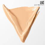 ヴァレンティノ ビューティ、人気クッションファンデが“鮮やかピンク＆ブラック”の限定パッケージに｜写真4