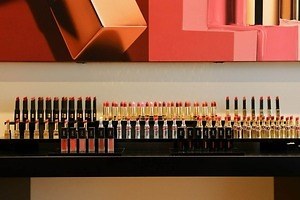 新品　バーバリー　クッションファンデ　新宿伊勢丹限定パッケージ セラムフィット フルカバー グロークッション＜ファンデーション