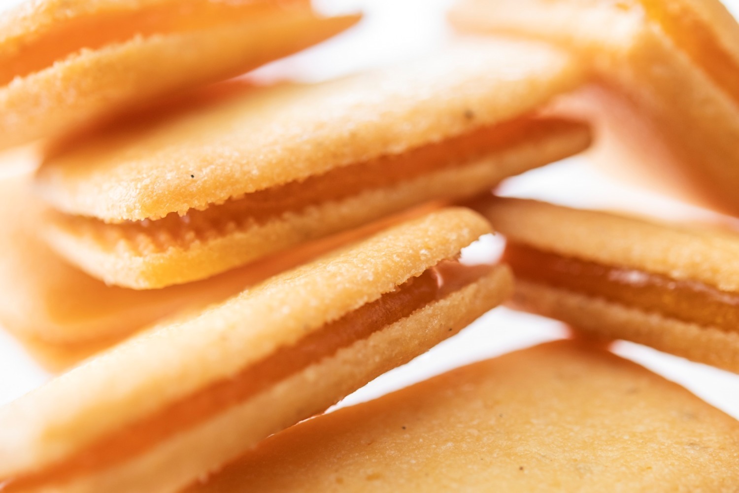 ぶどう｜手土産専門店「カドー」の新作焼き菓子、パイン×パッションフルーツの濃厚ジャム入りクッキーなど