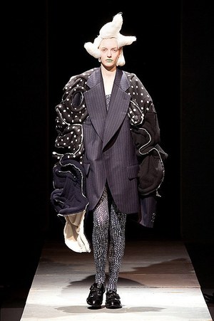 写真8/22｜コム デ ギャルソン(COMME des GARÇONS) 2014-15年秋冬 ウィメンズ コレクション - ファッションプレス