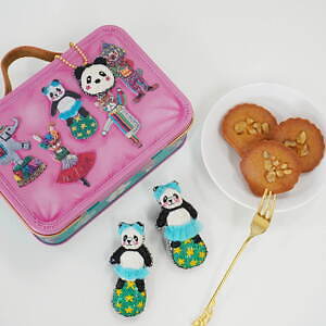 刺繍バッグ缶」“パンダの刺繍チャームが選べる”キャラメルケーキ、大丸 