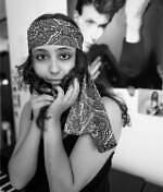 A.P.C.“著名ミュージシャン”から着想したペイズリーシャツ＆厚底サンダル｜写真22