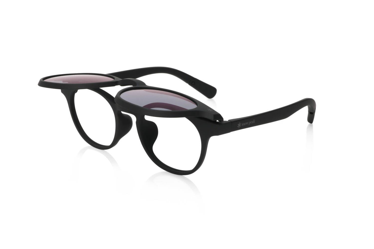 JINS×スノーピークの新作サングラス、チタンマグ着想のコンビモデルや第1弾の人気シリーズ｜写真38