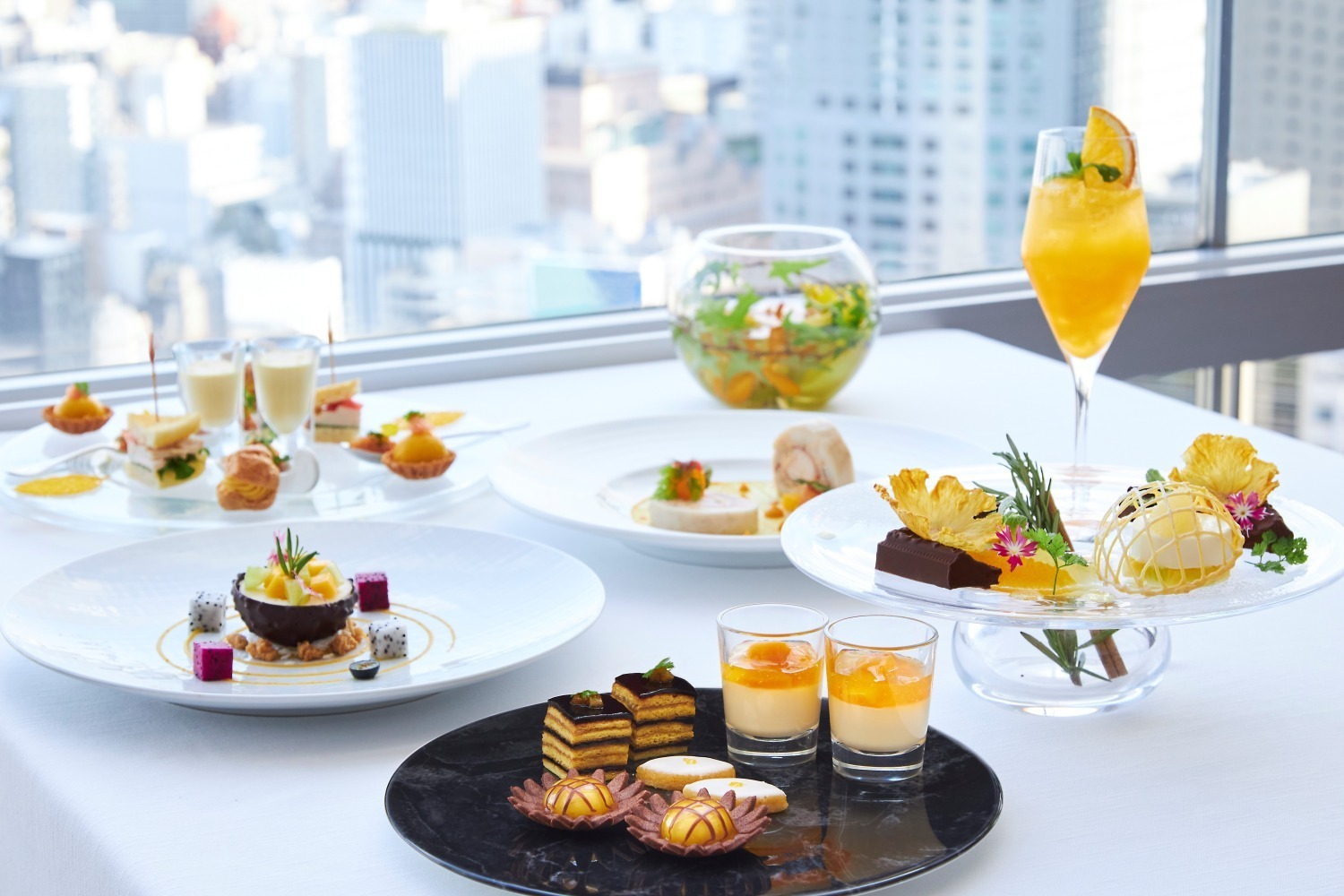 パルフェ｜ザ・プリンス パークタワー東京の“ひまわり”アフタヌーンティー、宮崎産マンゴーのプリンなど