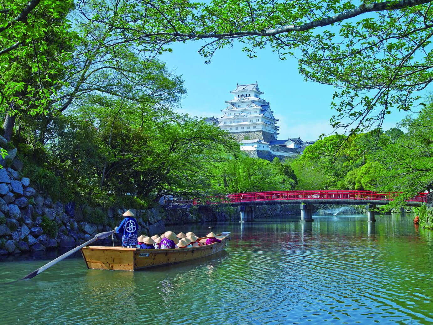 姫路城で“和船”に乗る夏限定内堀クルーズ、「好古園」でお茶会or船漕ぎ体験プランも｜写真1