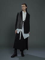 Y's 2023年プレフォールコレクション、自然の手触りと洗練｜写真8