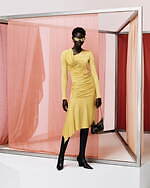 ジバンシィ 2024年リゾートコレクション - 女性のための新しいエレガンス｜写真16