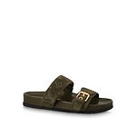 ルイ・ヴィトン“ラフィア素材”の厚底ウィメンズサンダル、LV イニシャル入りミュールも｜写真3