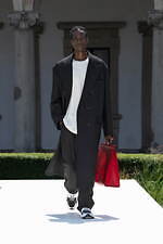 ヴァレンティノ 2024年春夏メンズコレクション - 語りの複数性｜写真25