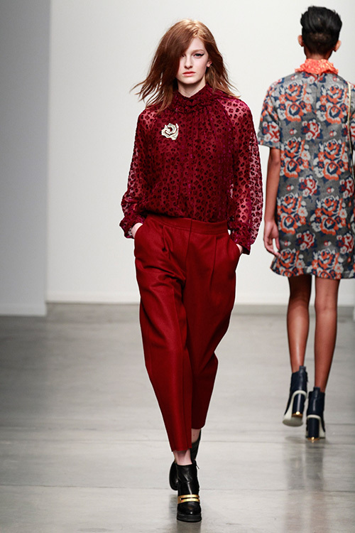 カレンウォーカー(KAREN WALKER) 2014-15年秋冬ウィメンズコレクション  - 写真28