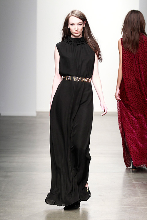 カレンウォーカー(KAREN WALKER) 2014-15年秋冬ウィメンズコレクション  - 写真31