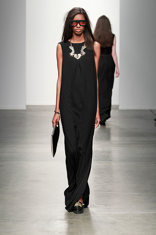 カレンウォーカー(KAREN WALKER) 2014-15年秋冬ウィメンズコレクション  - 写真32