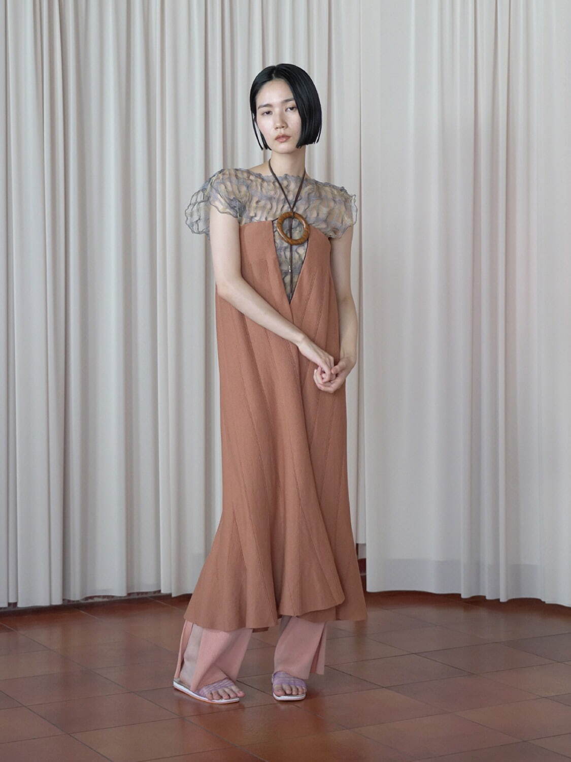 イェンスイェンセン 2023年春夏｜female ドレス