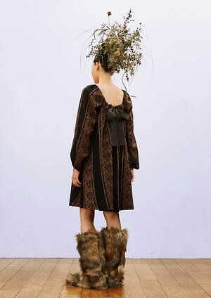 ラインヴァンド(LEINWÄNDE) 2022-23年秋冬ウィメンズコレクション  - 写真1