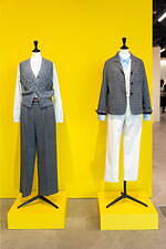 ユニクロ / イネス・ド・ラ・フレサンジュ23年秋冬新作、シアー素材のシャツ＆鮮やかリブニットなど｜写真2