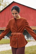 ユニクロ / イネス・ド・ラ・フレサンジュ23年秋冬新作、シアー素材のシャツ＆鮮やかリブニットなど｜写真107