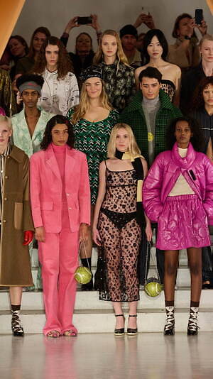 バウム ウンド ヘルガーテン(BAUM UND PFERDGARTEN) 2023-24年秋冬ウィメンズコレクション  - 写真30