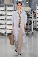 フェンディ 2024年春夏メンズコレクション、職人たちの手仕事にオマージュを捧げて｜写真5