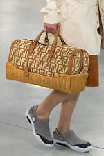 フェンディ 2024年春夏メンズコレクション、職人たちの手仕事にオマージュを捧げて｜写真10