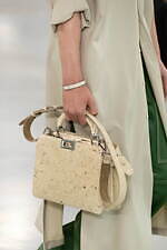 フェンディ 2024年春夏メンズコレクション、職人たちの手仕事にオマージュを捧げて｜写真82