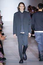 ニール バレット 2024年春夏メンズコレクション - ミニマル・スタイルの原点へ｜写真15