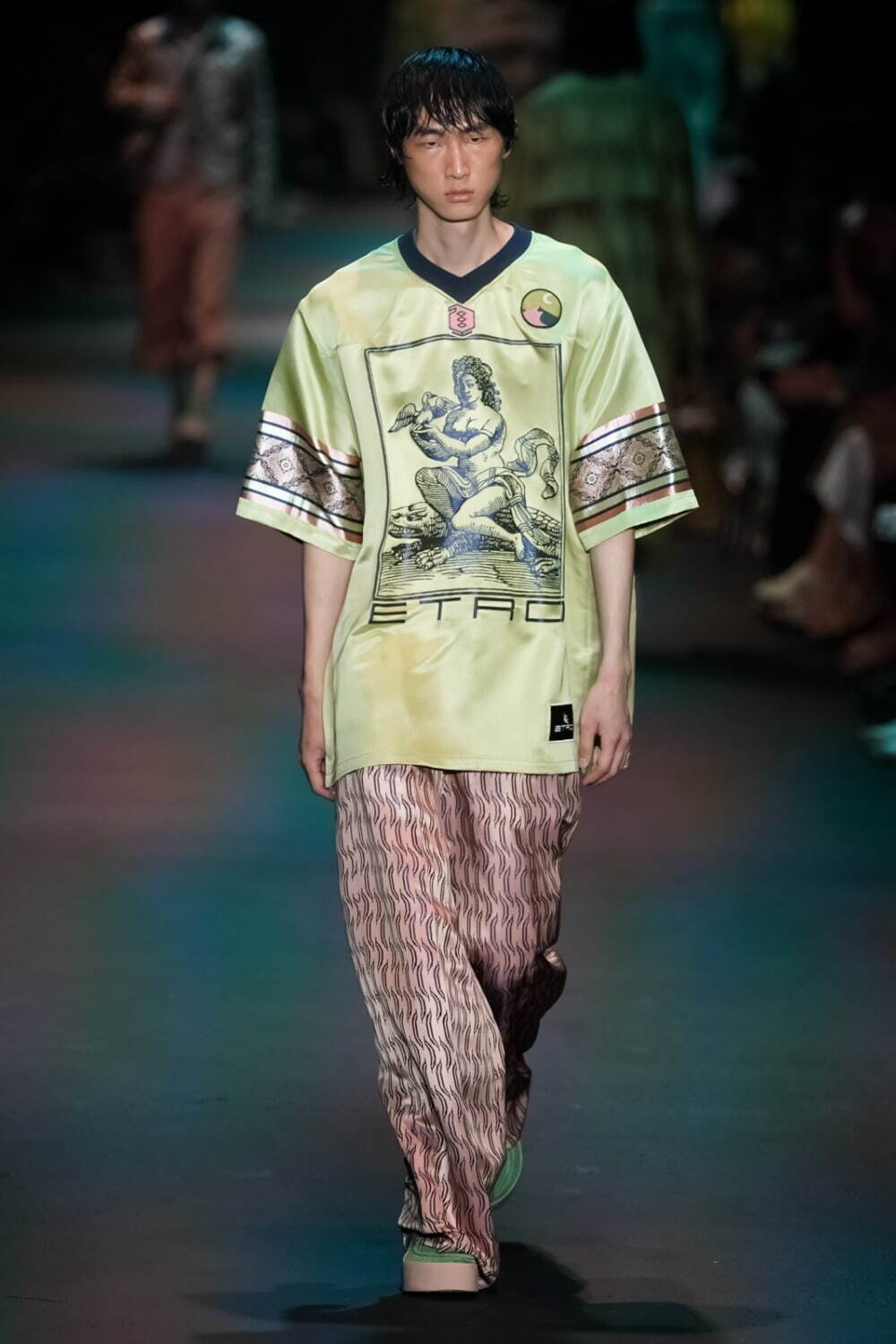 エトロ(ETRO) 2024年春夏メンズコレクション - ファッションプレス エトロ(ETRO) 2024年春夏メンズコレクション - ファッションプレス