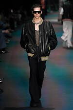 エトロ 2024年春夏メンズコレクション - 太陽、エキゾティックの眩暈｜写真12