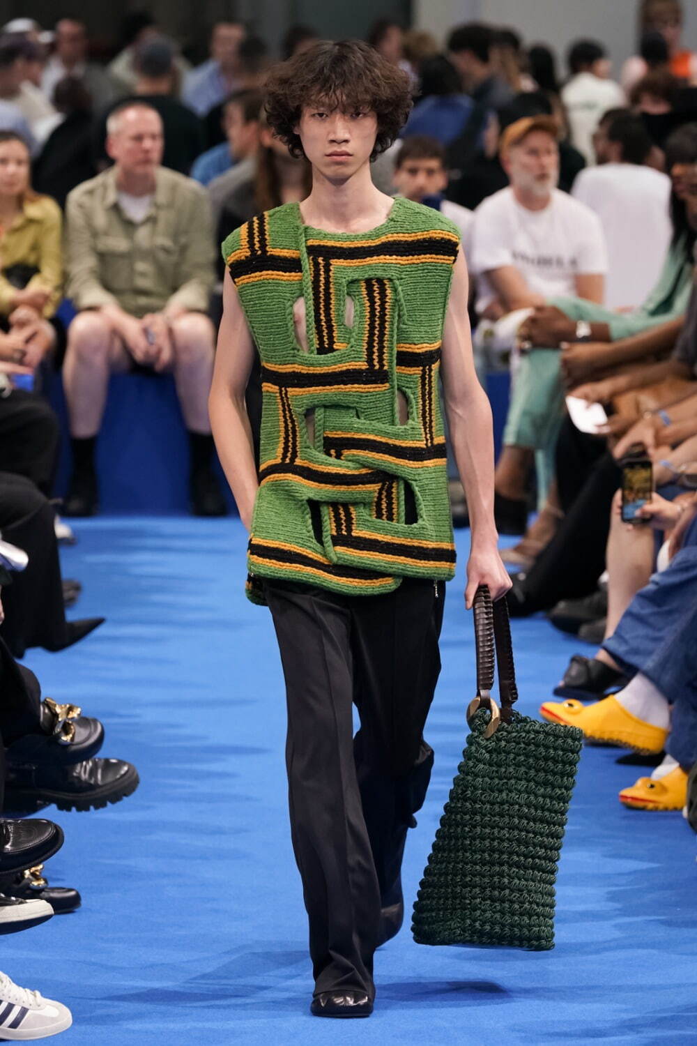 ジェイ ダブリュー アンダーソン(JW Anderson) 2024年春夏ウィメンズ&メンズコレクション  - 写真32