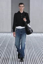 プラダ 2024年春夏メンズコレクション - 無機的生の造形｜写真14