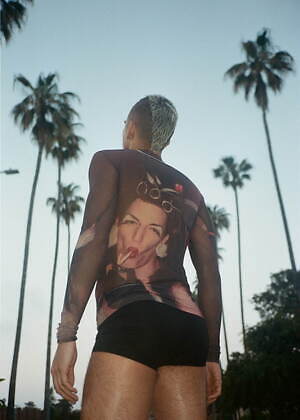 ディーゼル×トム・オブ・フィンランド、アートプリントのTシャツ＆デニムパンツなど｜写真19