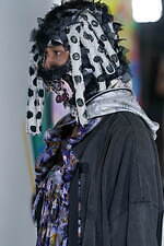 キディル 2024年春夏コレクション - “魅惑”のうちに生きる──異端児の肖像？｜写真4