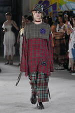 キディル 2024年春夏コレクション - “魅惑”のうちに生きる──異端児の肖像？｜写真29