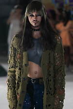 キディル 2024年春夏コレクション - “魅惑”のうちに生きる──異端児の肖像？｜写真38