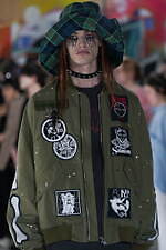 キディル 2024年春夏コレクション - “魅惑”のうちに生きる──異端児の肖像？｜写真43