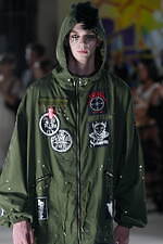 キディル 2024年春夏コレクション - “魅惑”のうちに生きる──異端児の肖像？｜写真45